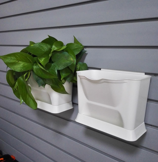 Plastic Flower Pot (Item #7A-4)